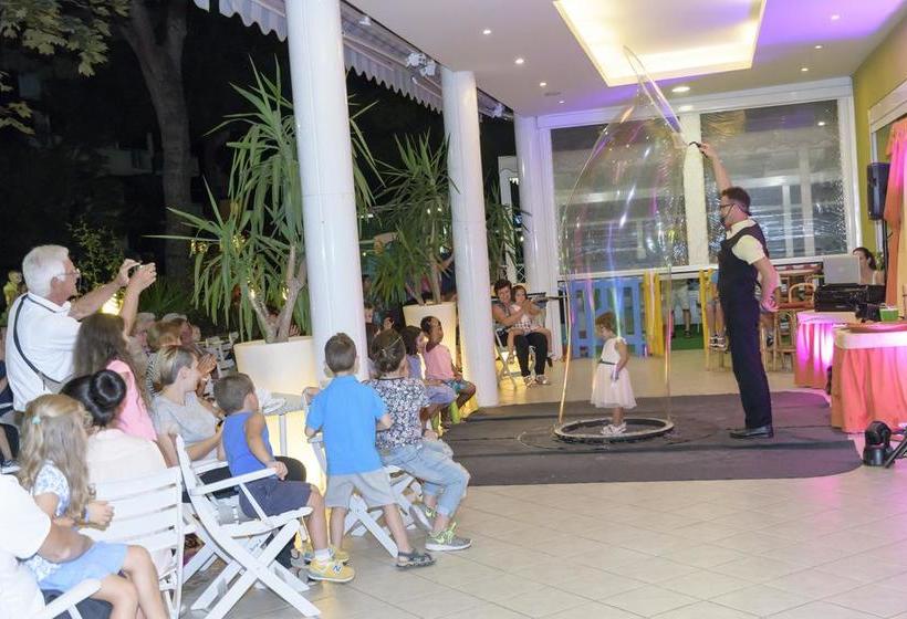 Hotel Mondial  | Pinarella | Ravenna | Italia 3