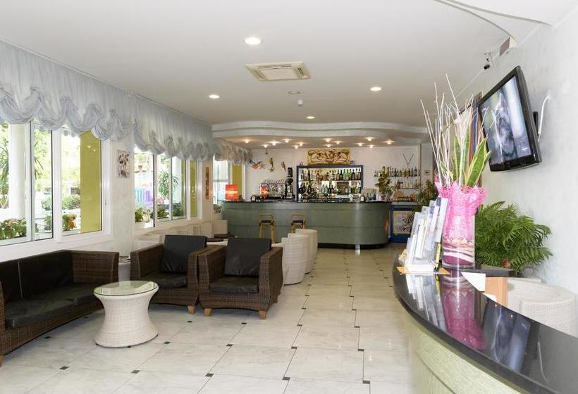 Hotel Mondial  | Pinarella | Ravenna | Italia 8