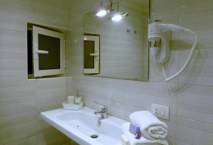 Bed and Breakfast Sotto Le Stelle Ai Decumani  | Napoli | Napoli | Italia 14