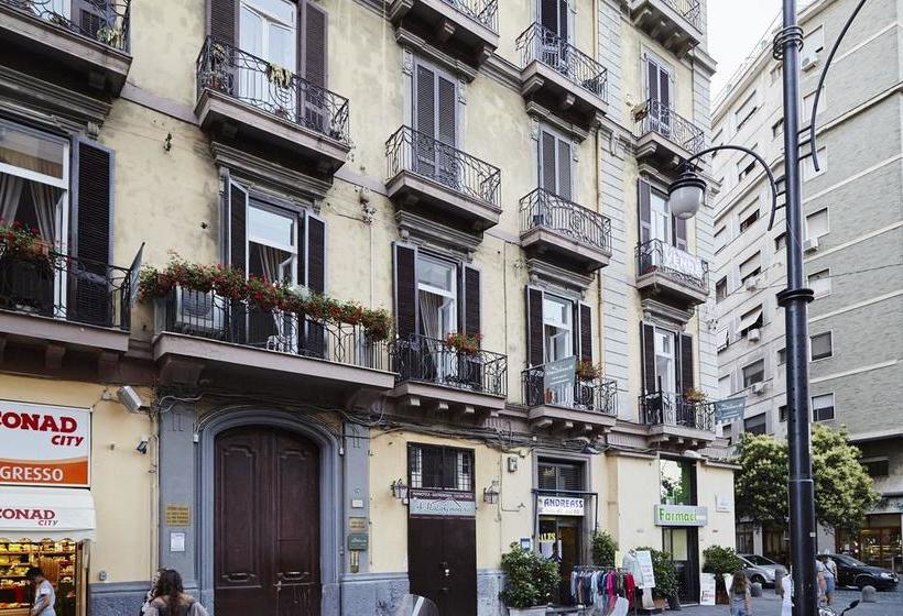 Bed and Breakfast Grand Tour 4rooms  | Napoli | Napoli | Italia 11