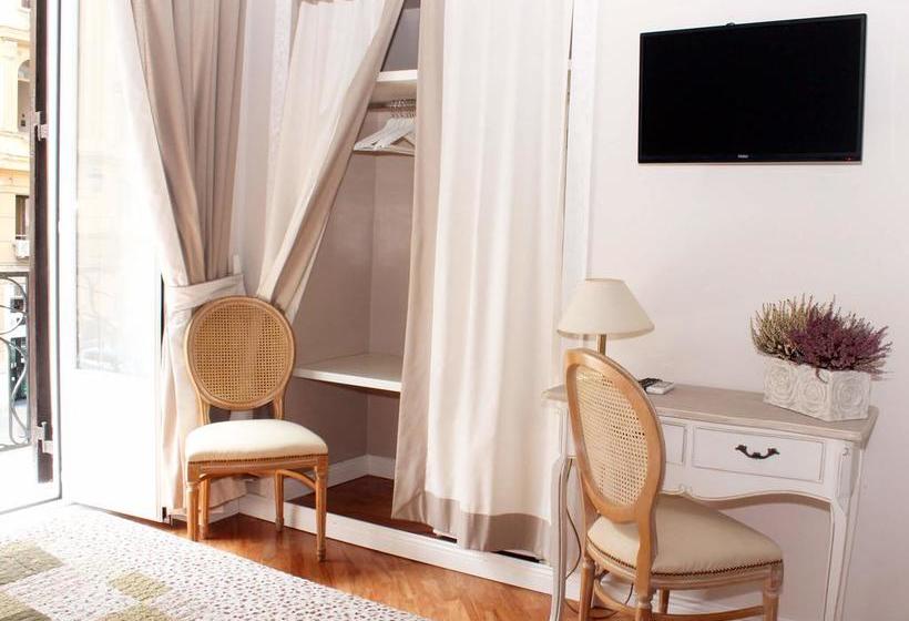 Bed and Breakfast Grand Tour 4rooms  | Napoli | Napoli | Italia 17