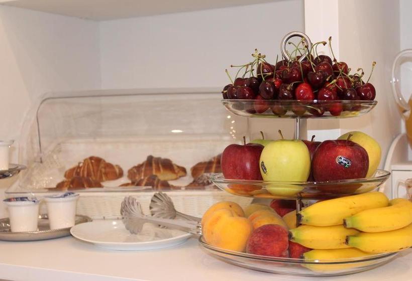 Bed and Breakfast Grand Tour 4rooms  | Napoli | Napoli | Italia 6