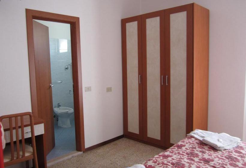Hotel Moroni  | Rimini | Rimini | Italia 13
