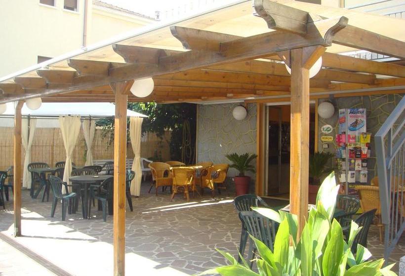 Hotel Moroni  | Rimini | Rimini | Italia 19