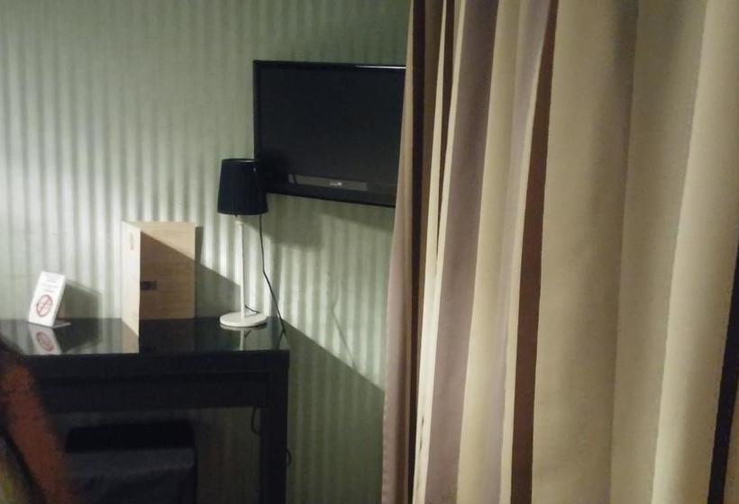 Hotel Mathis  | Fiorenzuola da'Arda | Piacenza | Italia 8