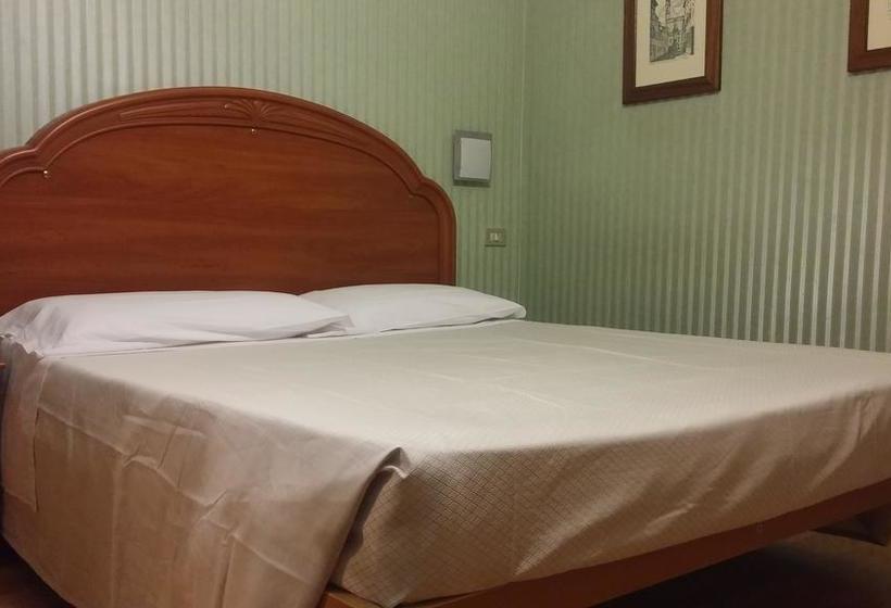 Hotel Mathis  | Fiorenzuola da'Arda | Piacenza | Italia 9