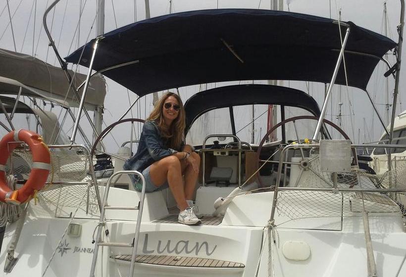 B&b Overjoyed Luan Boat Cerdeña