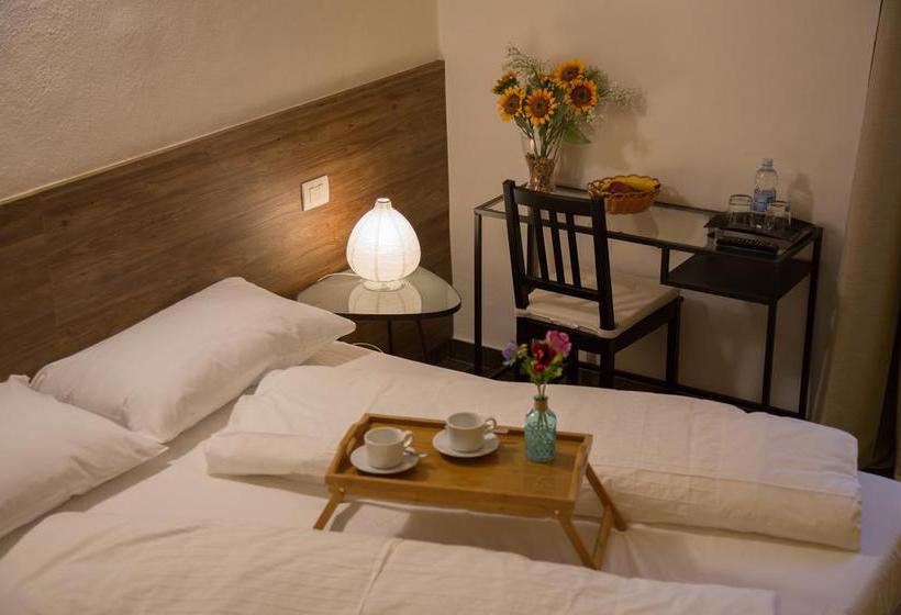 Bed & Breakfast Le Due G  | Varese | Varese | Italia 12
