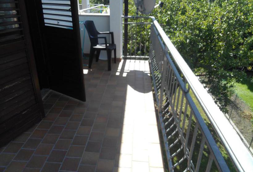 Bed and Breakfast Residenza Le Viole Casa Famiglia Per Anziani  | Mathi | Torino | Italia 12