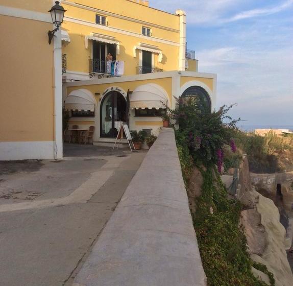 Hotel Mezzatorre  | Ventotene | Latina | Italia 17