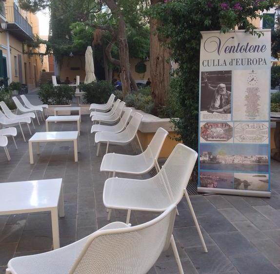 Hotel Mezzatorre  | Ventotene | Latina | Italia 18