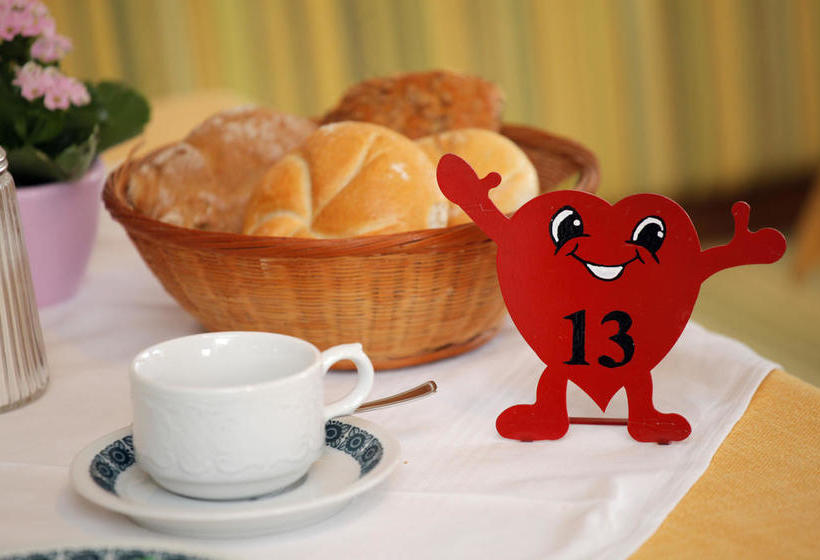 Bed and Breakfast Garni Pension Claudia  | Silandro | Bolzano | Italia 15