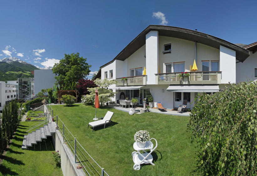 Bed and Breakfast Garni Pension Claudia  | Silandro | Bolzano | Italia 6