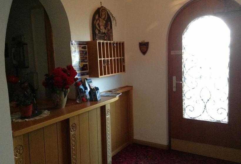 Bed and Breakfast Pension Latemar  | Caldaro Sulla Strada del Vino | Bolzano | Italia 11