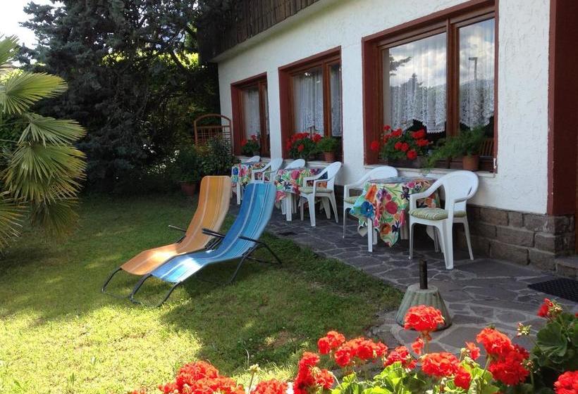 Bed and Breakfast Pension Latemar  | Caldaro Sulla Strada del Vino | Bolzano | Italia 5