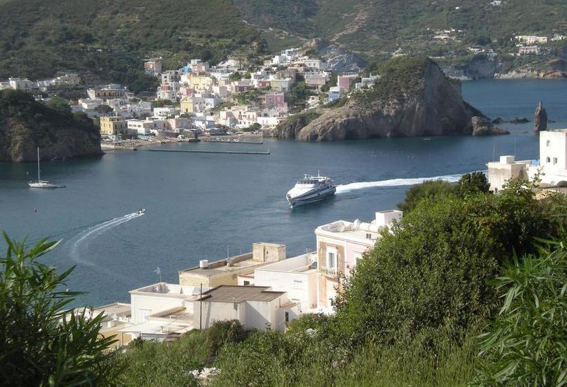 Bed and Breakfast Villa Pina  | Ponza - Ponza Isola | Latina | Italia 4