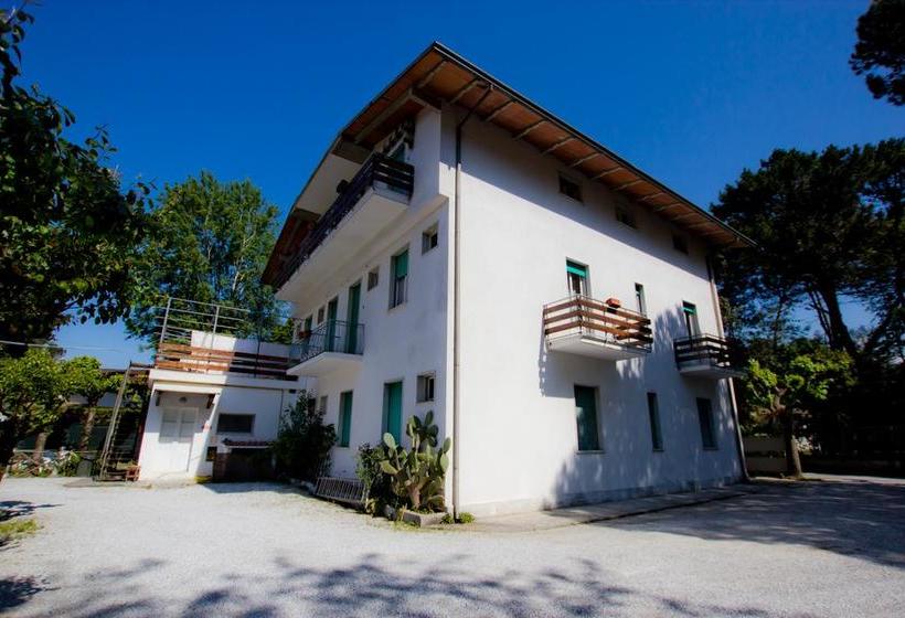 Hotel Villa Olga  | Marina di Massa | Massa Carrara | Italia 9