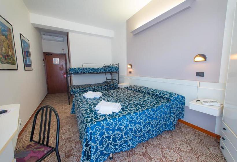 Hotel 2000  | Rimini | Rimini | Italy 8