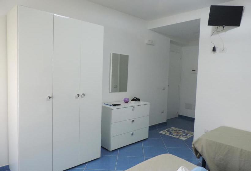 Bed and Breakfast Mediterraneo Rooms  | Palinuro | Salerno | Italia 3