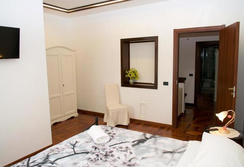 Bed and Breakfast La Maison Royale  | Fiumicino | Roma | Italia 17
