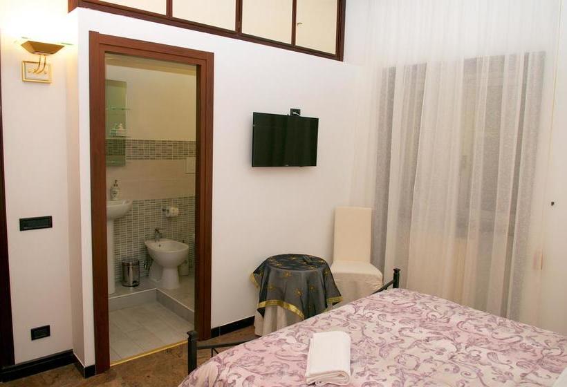 Bed and Breakfast La Maison Royale  | Fiumicino | Roma | Italia 18