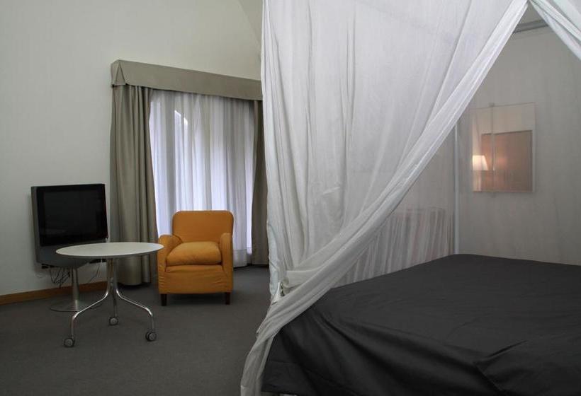 Hotel Cavour Et Des Officiers  | Bard | Aosta | Italia 12