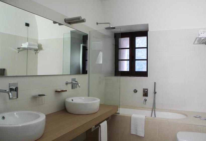 Hotel Cavour Et Des Officiers  | Bard | Aosta | Italia 13