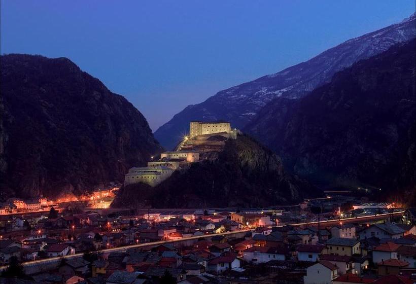 Hotel Cavour Et Des Officiers  | Bard | Aosta | Italia 16