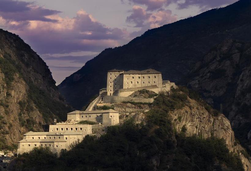 Hotel Cavour Et Des Officiers  | Bard | Aosta | Italia 18