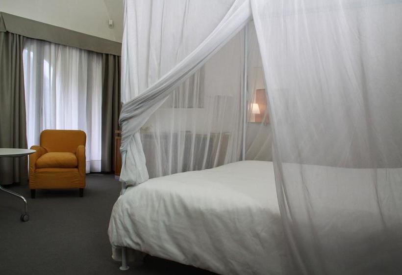 Hotel Cavour Et Des Officiers  | Bard | Aosta | Italia 8