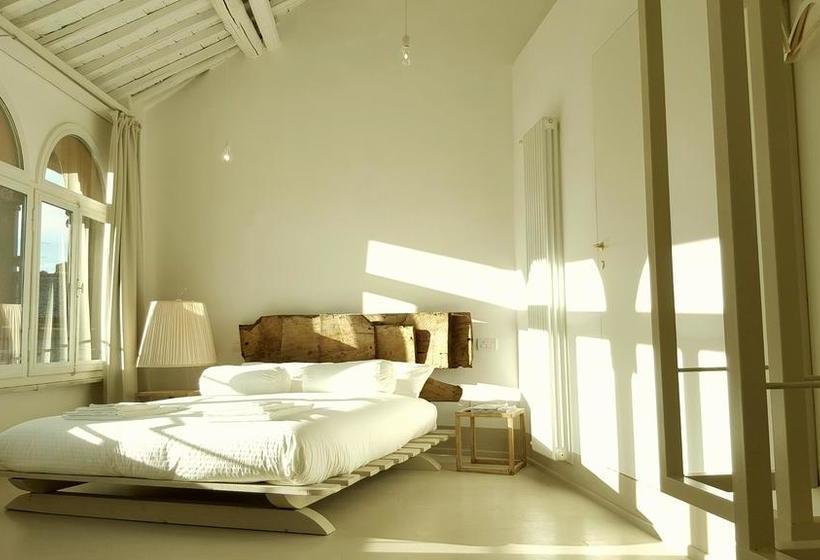 B&b A Piazza Del Gesù