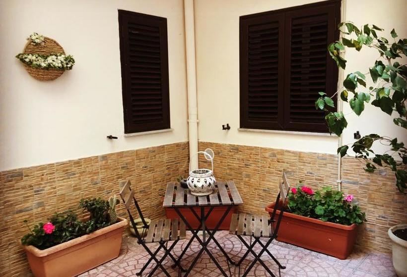 Cappuccini Hostel  | Palermo | Palermo | Italia 1