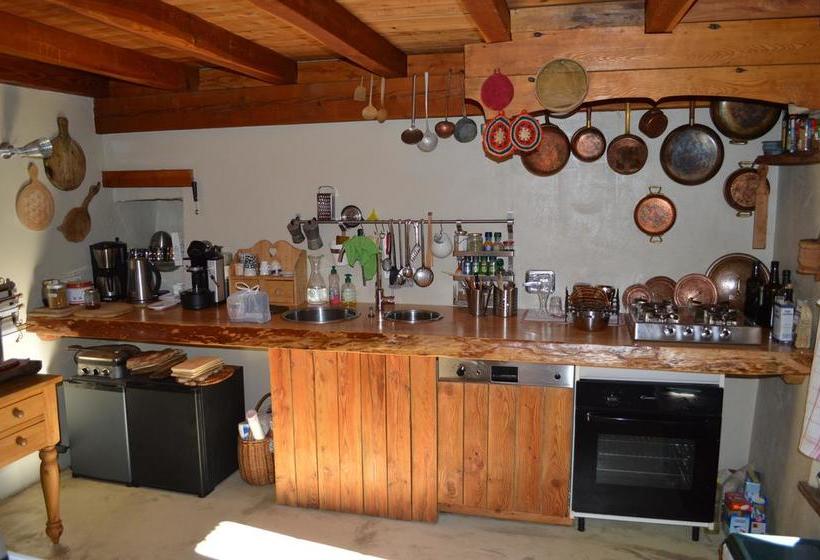 Bed and Breakfast Maison De Noé  | Arnad | Aosta | Italia 1