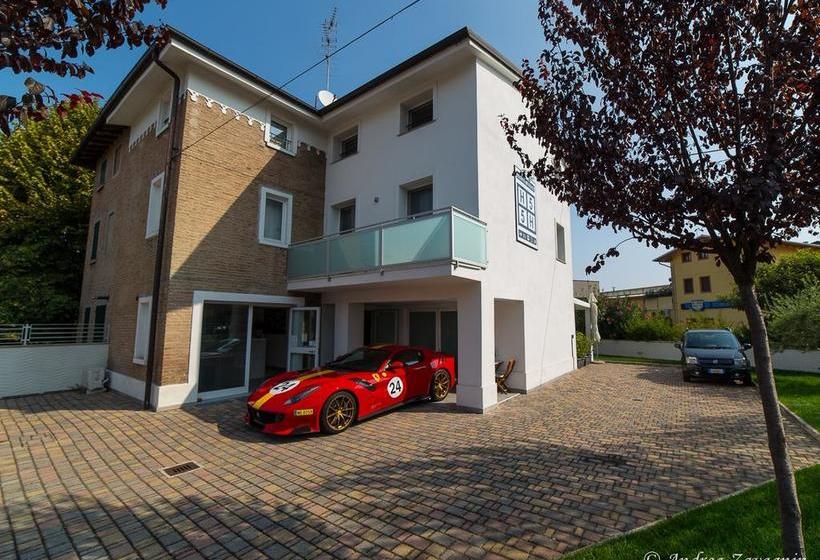 Bed and Breakfast 5h Room & Breakfast  | Maranello | Modena | Italia 1