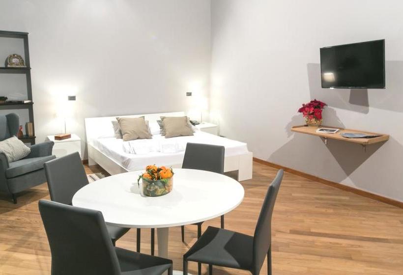 Bed and Breakfast 7 Soli Frangipani  | Genova | Genova | Italia 16