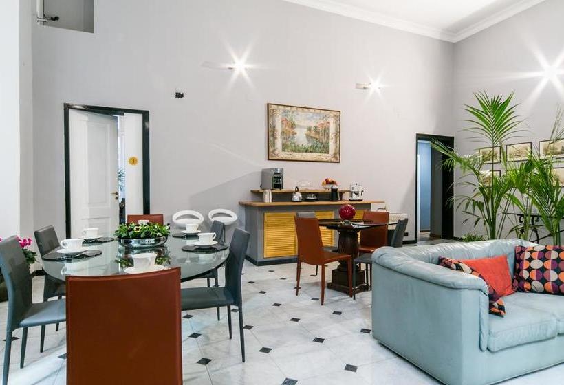 Bed and Breakfast 7 Soli Frangipani  | Genova | Genova | Italia 7