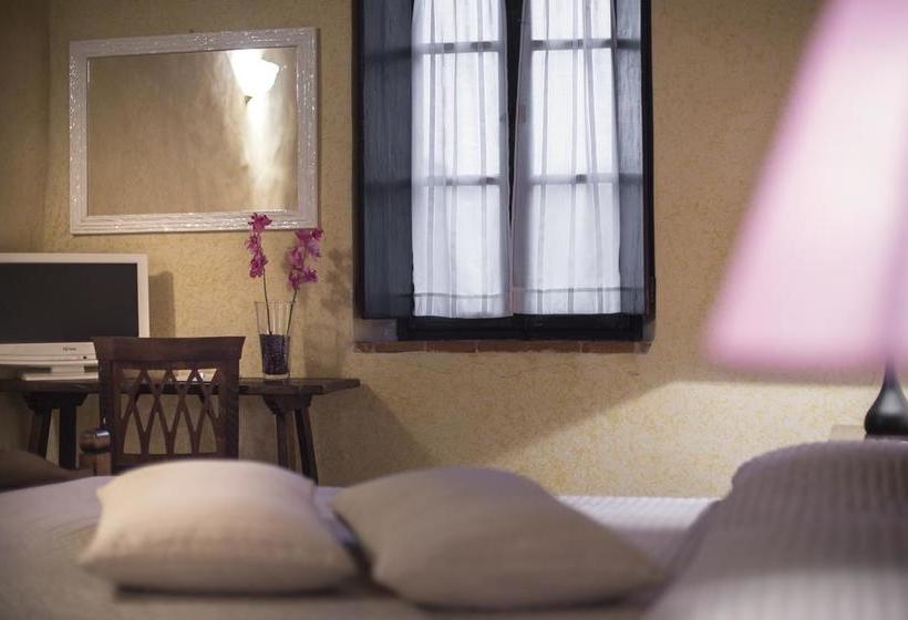 La Signoria 1212. Il Piccolo B&b In Monteriggioni  | Monteriggioni | Siena | Italia 12