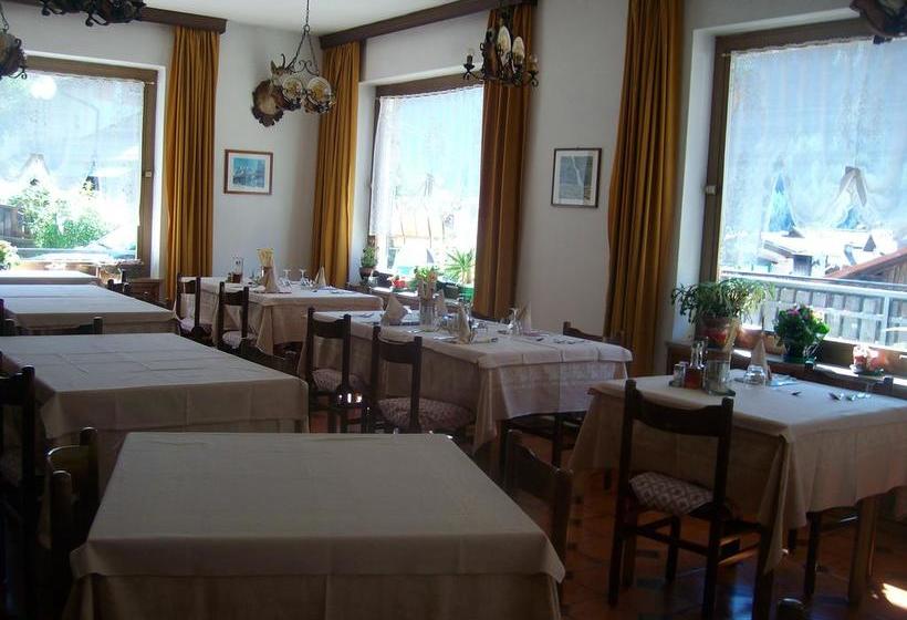 Hotel Nevada  | Campitello di Fassa | Trento | Italia 11