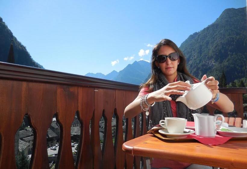 Hotel Pensione Genzianella  | Alagna Valsesia | Vercelli | Italia 15