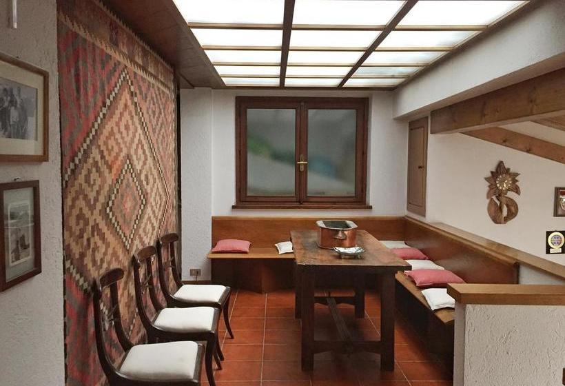 Bed and Breakfast Maison Des Mélèzes  | Courmayeur | Aosta | Italia 13