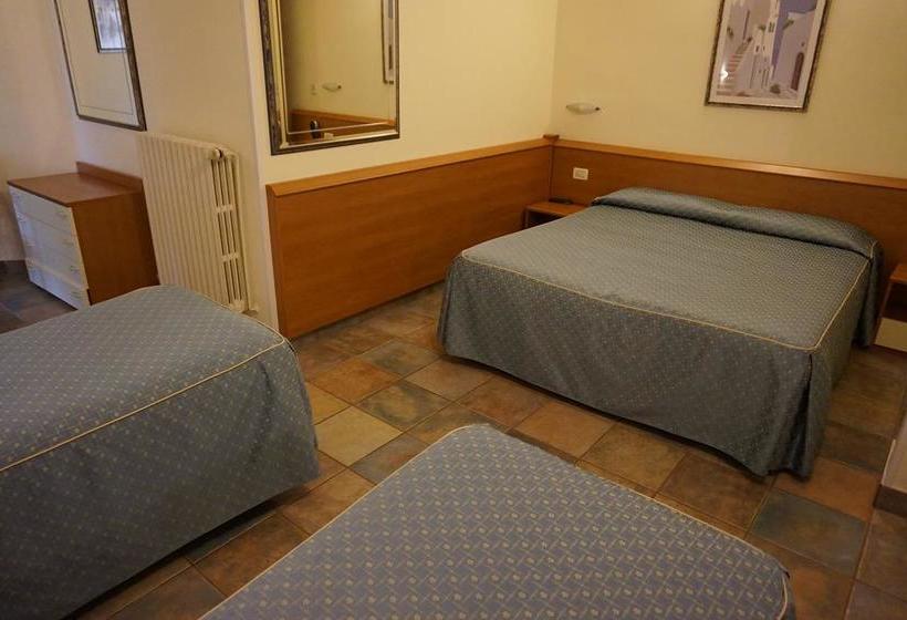 Hotel Angela  | Fano | Pesaro e Urbino | Italia 16