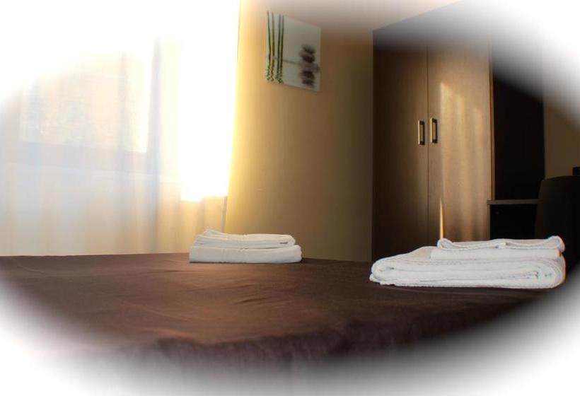 Domus Corso Umberto 18 B&b  | Pescara | Pescara | Italia 17