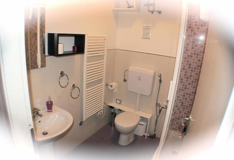 Domus Corso Umberto 18 B&b  | Pescara | Pescara | Italia 19