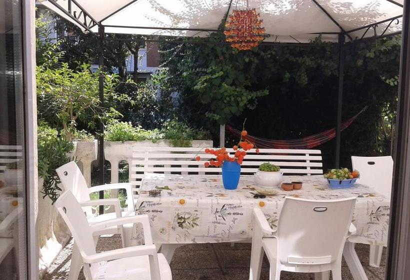 Bed and Breakfast Bnb Lucilla Villa