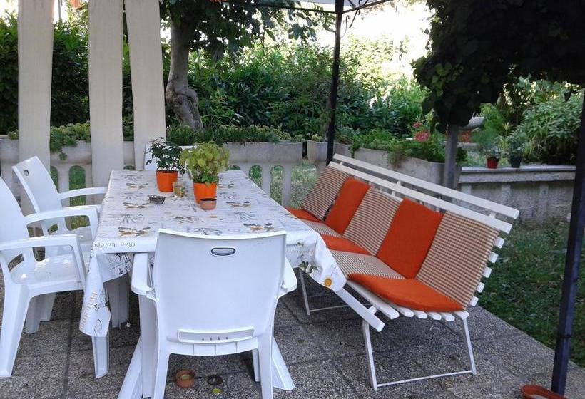 Bed and Breakfast Bnb Lucilla Villa  | Pesaro | Pesaro e Urbino | Italia 3