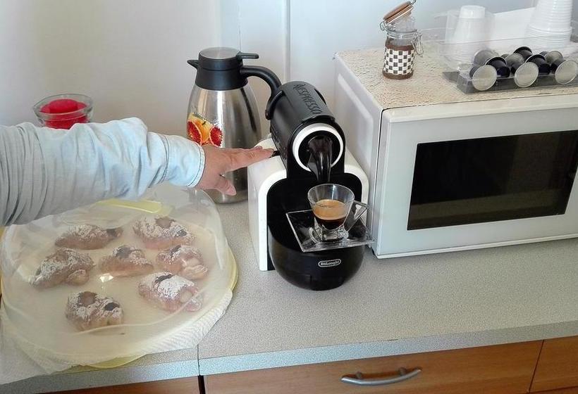 B&b Nuho Corso Italia 89  | Bari | Bari | Italia 1