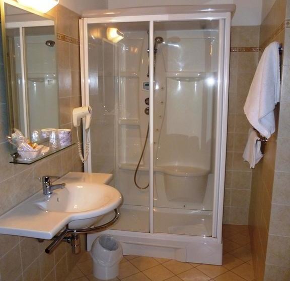 Hotel Santa Chiara  | Sant'Angelo in Vado | Pesaro e Urbino | Italia 10