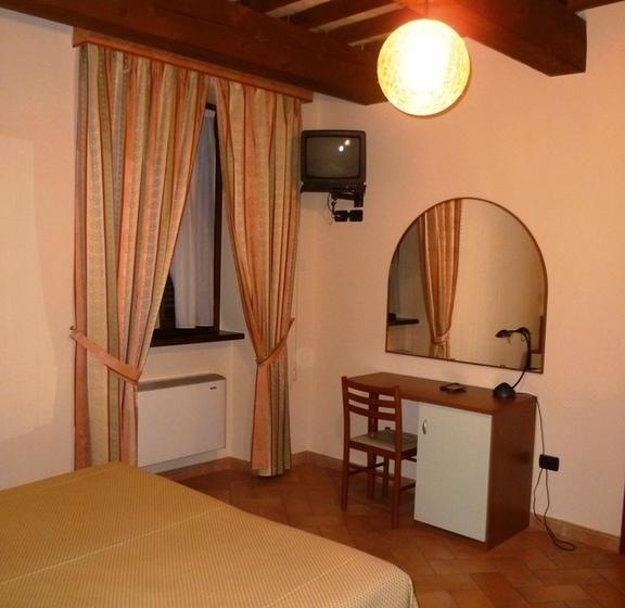 Hotel Santa Chiara  | Sant'Angelo in Vado | Pesaro e Urbino | Italia 18