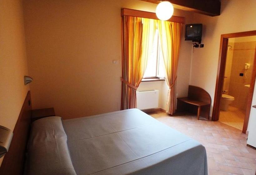 Hotel Santa Chiara  | Sant'Angelo in Vado | Pesaro e Urbino | Italia 8