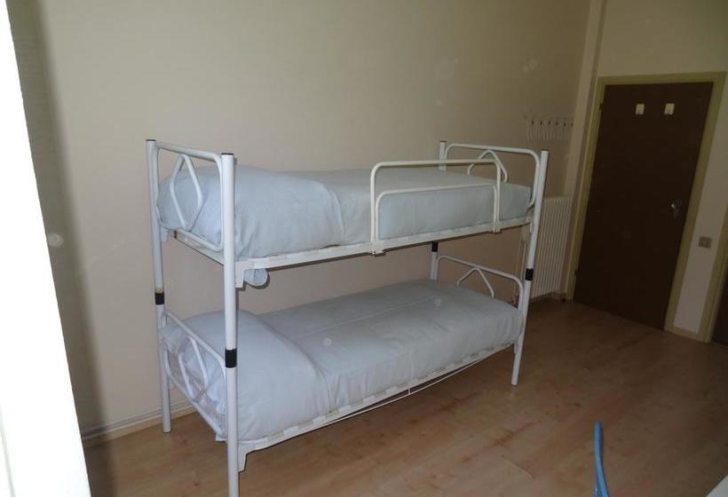 Ostello Sportnow Casa Per Ferie  | Milano Marittima | Ravenna | Italia 15